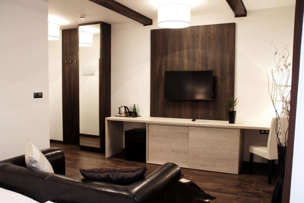 Hotel U Kasny Rajhrad エクステリア 写真