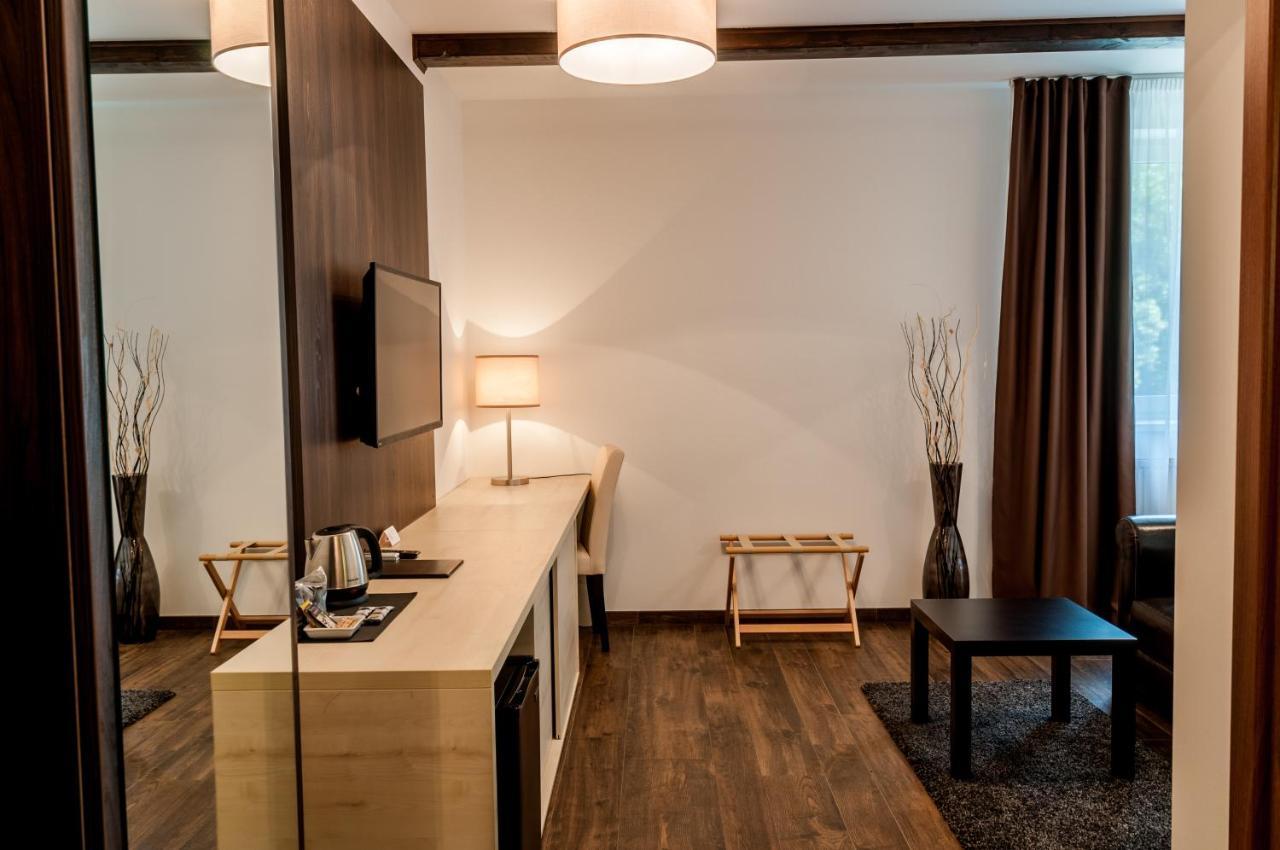 Hotel U Kasny Rajhrad エクステリア 写真