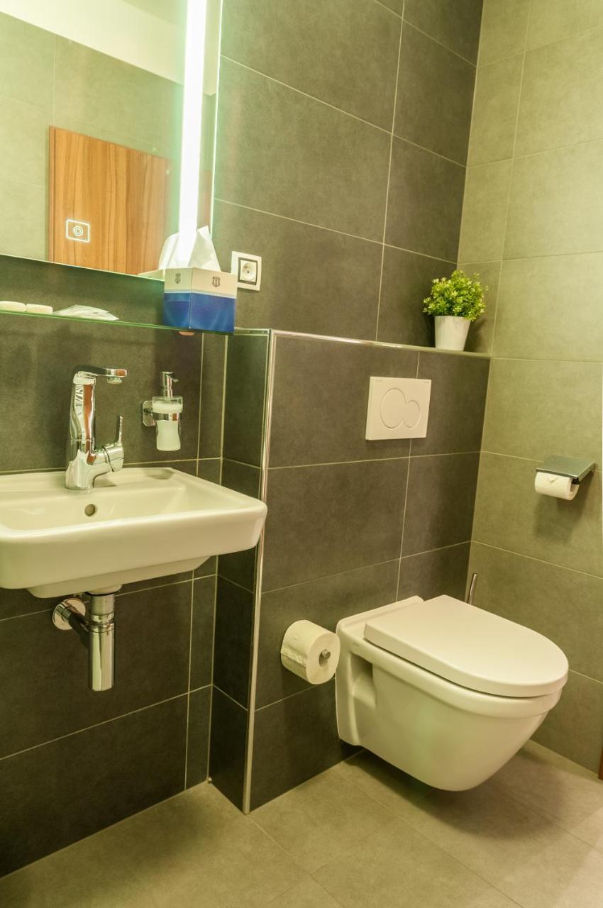 Hotel U Kasny Rajhrad エクステリア 写真